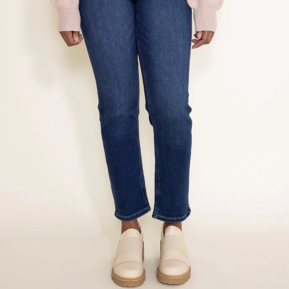 KanCan Adaline High Rise Slim Straight Jeans -size 7/27